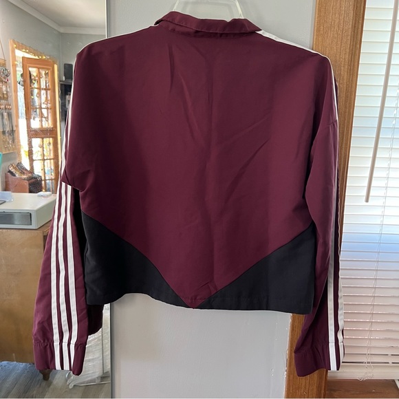 Adidas cropped jacket XS - Picture 2 of 6